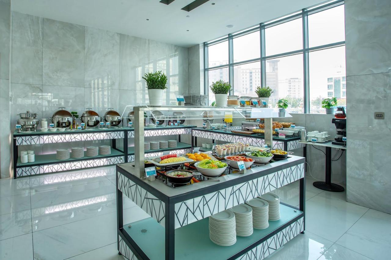 City Avenue Al Reqqa Hotel Dubai Exterior foto
